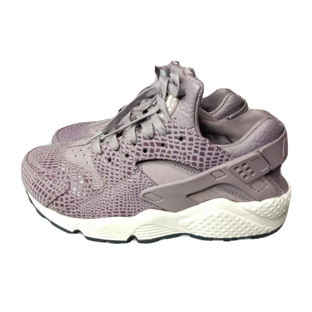 Nike Air Huarache Shoes Women's Size 8  Print Purple Smoke
